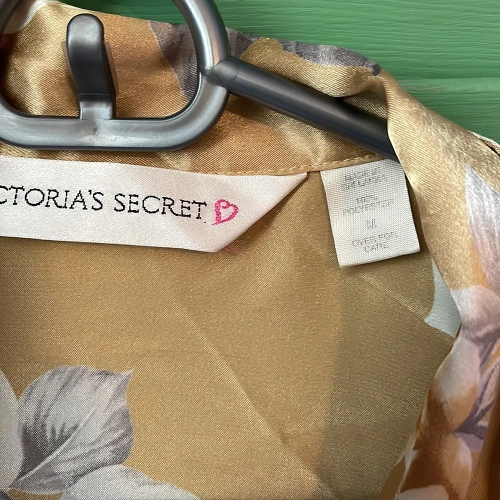 Victoria's Secret Vintage Floral Button Down Silky Sleep Shirt